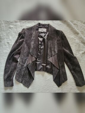 Willa & Pearl Dark Gray Suede Draped Open Blazer